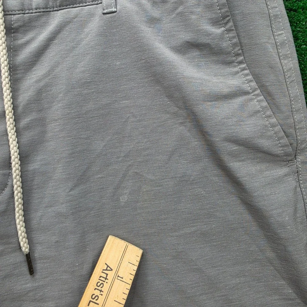 Faherty All Day Hybrid Shorts Mens 33 Gray Blue Flat Front Stretch Casual